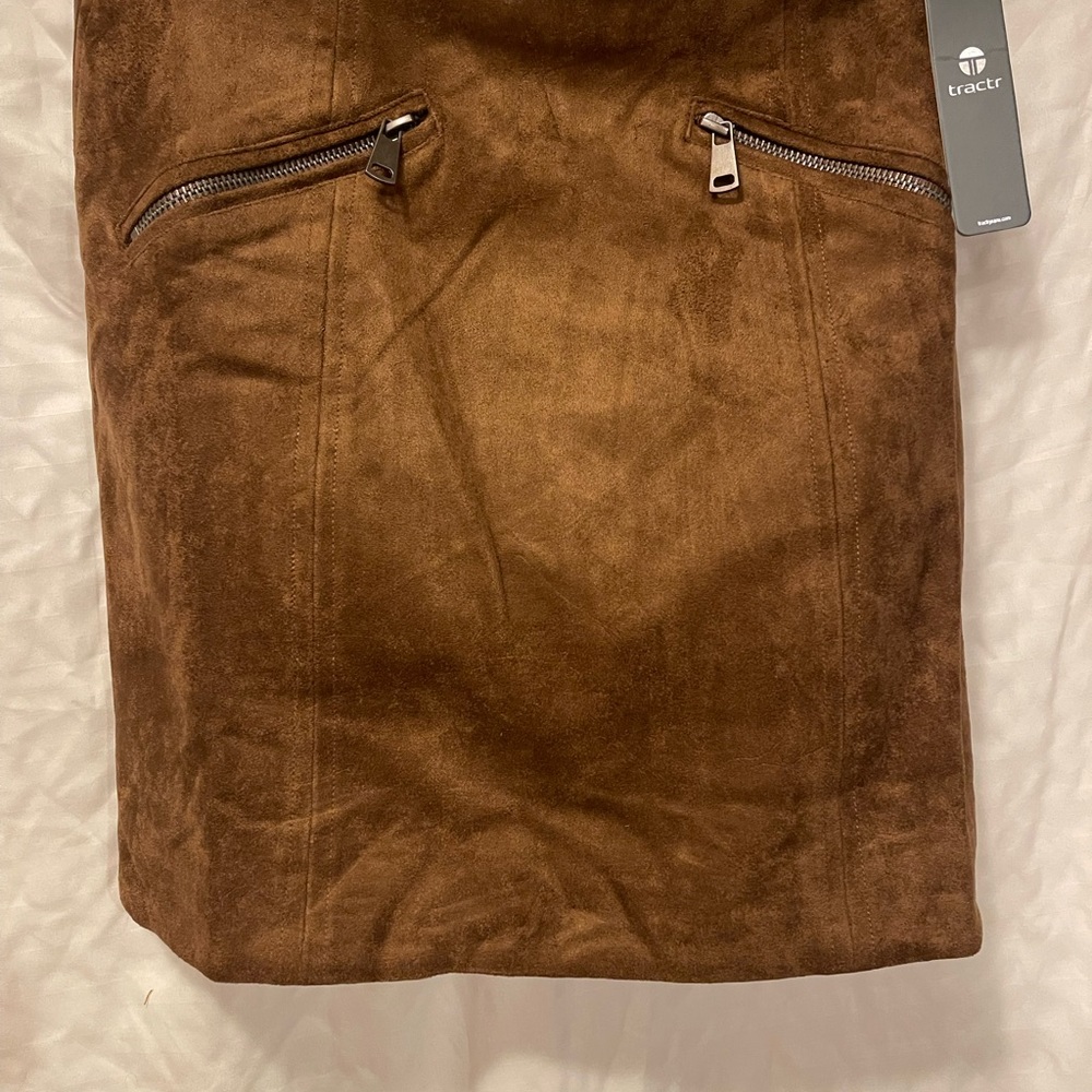 Tractr Rich Brown Suede Skirt - Picture 2 of 2